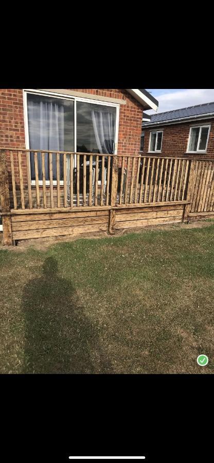 Leysdown-On-Sea Saddlebrook Holiday Park 3 Bedroom Brick Built Chalet Bungalow Ngoại thất bức ảnh